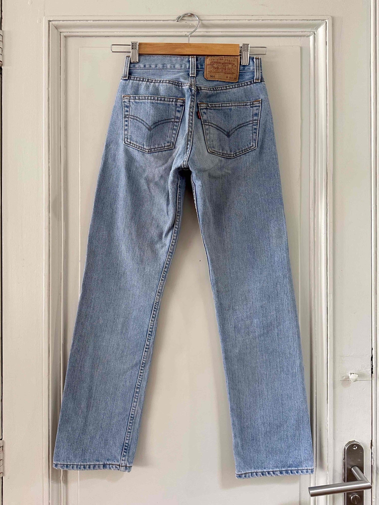 Jean Levi's 501 W25 L32