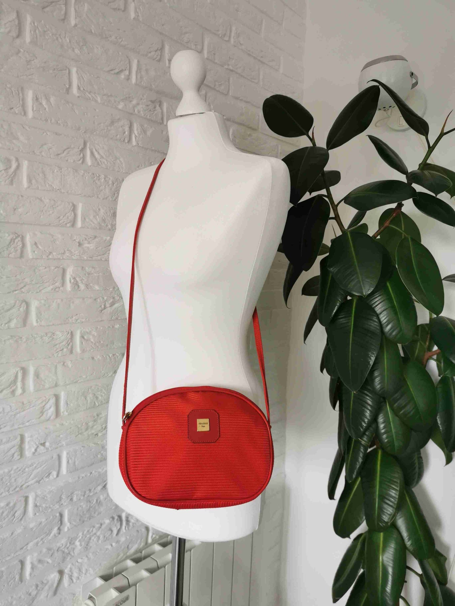 Nina Ricci shoulder bag