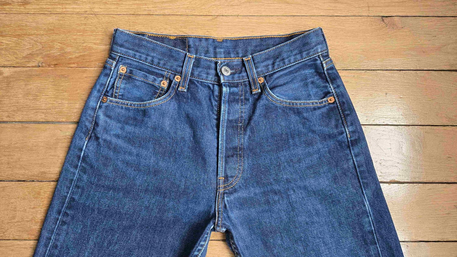 Jean Levi's 501 W28 L32