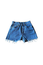 Short Levi's W26