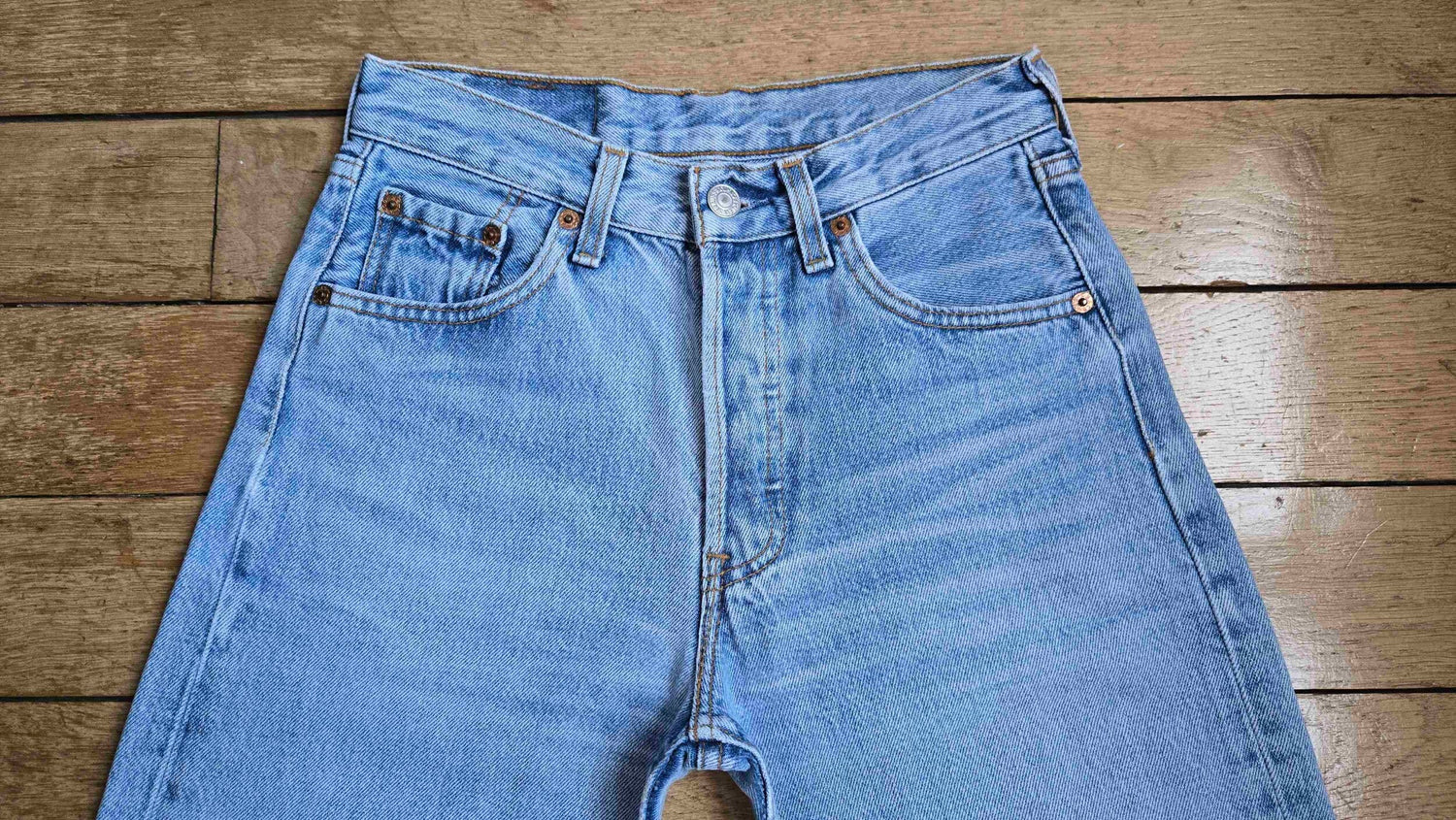 Jean Levis W27 L34