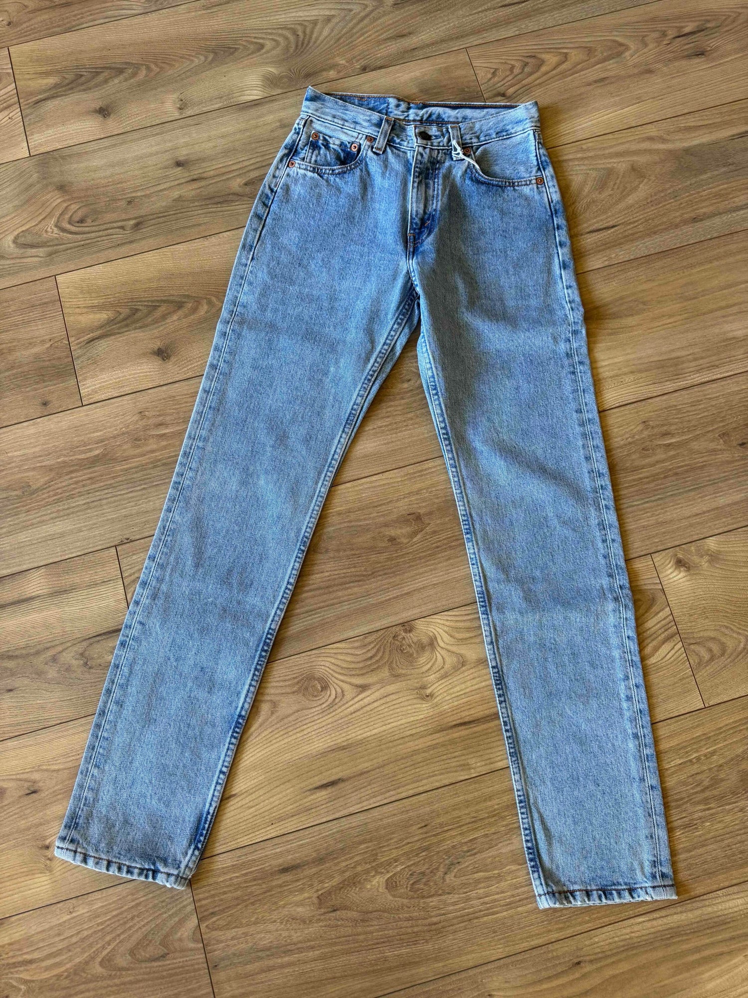 Jean Levi’s 534 W27 L32