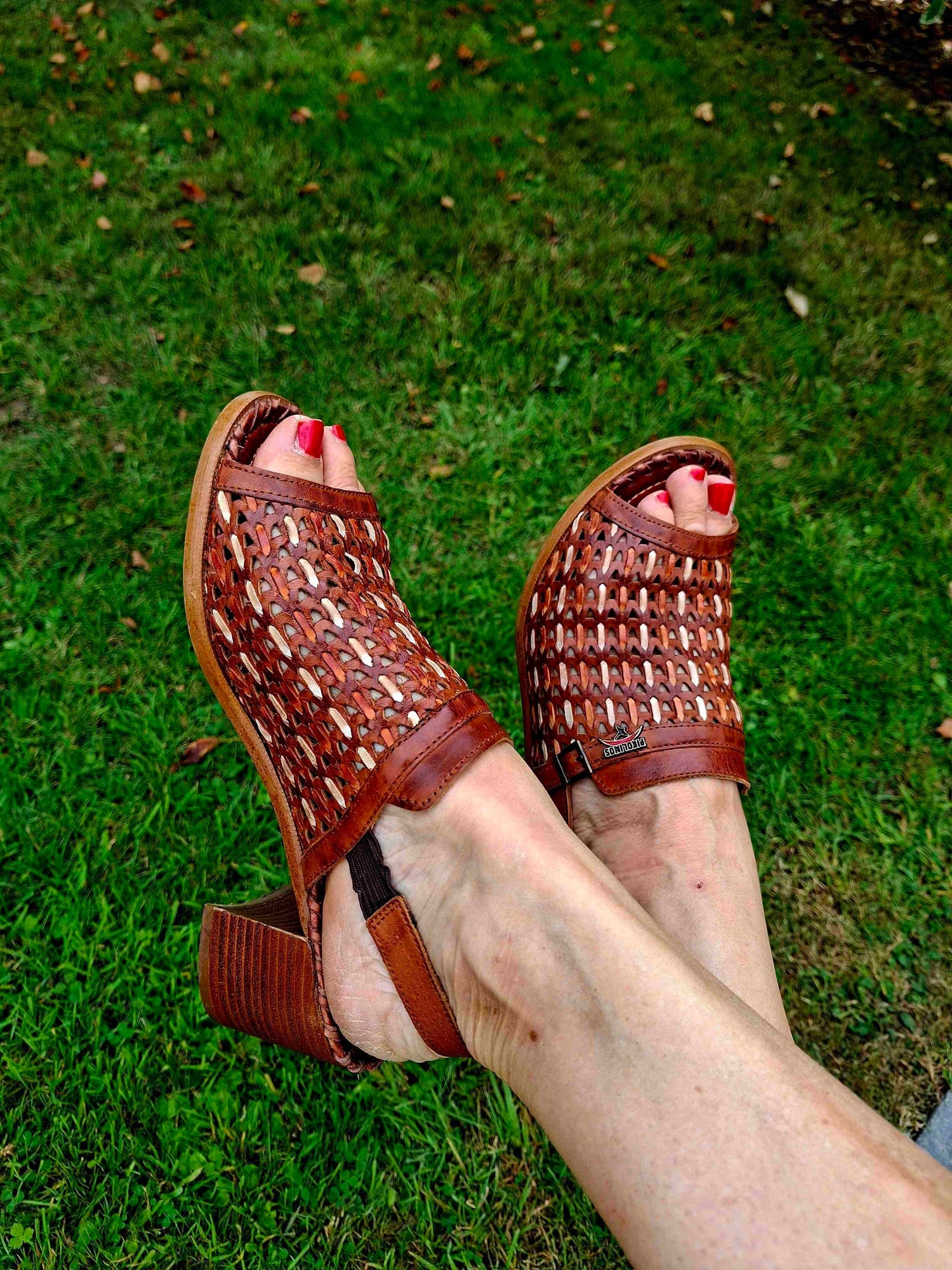 Sandales en cuir tressé