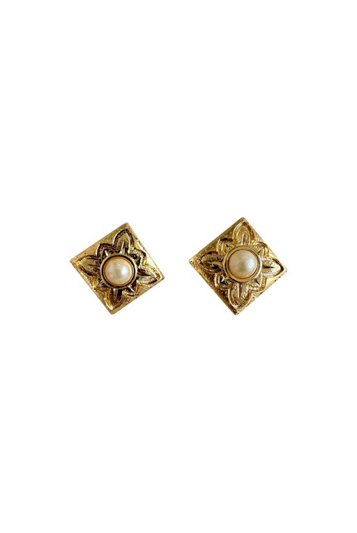 Clip-on earrings made of brass