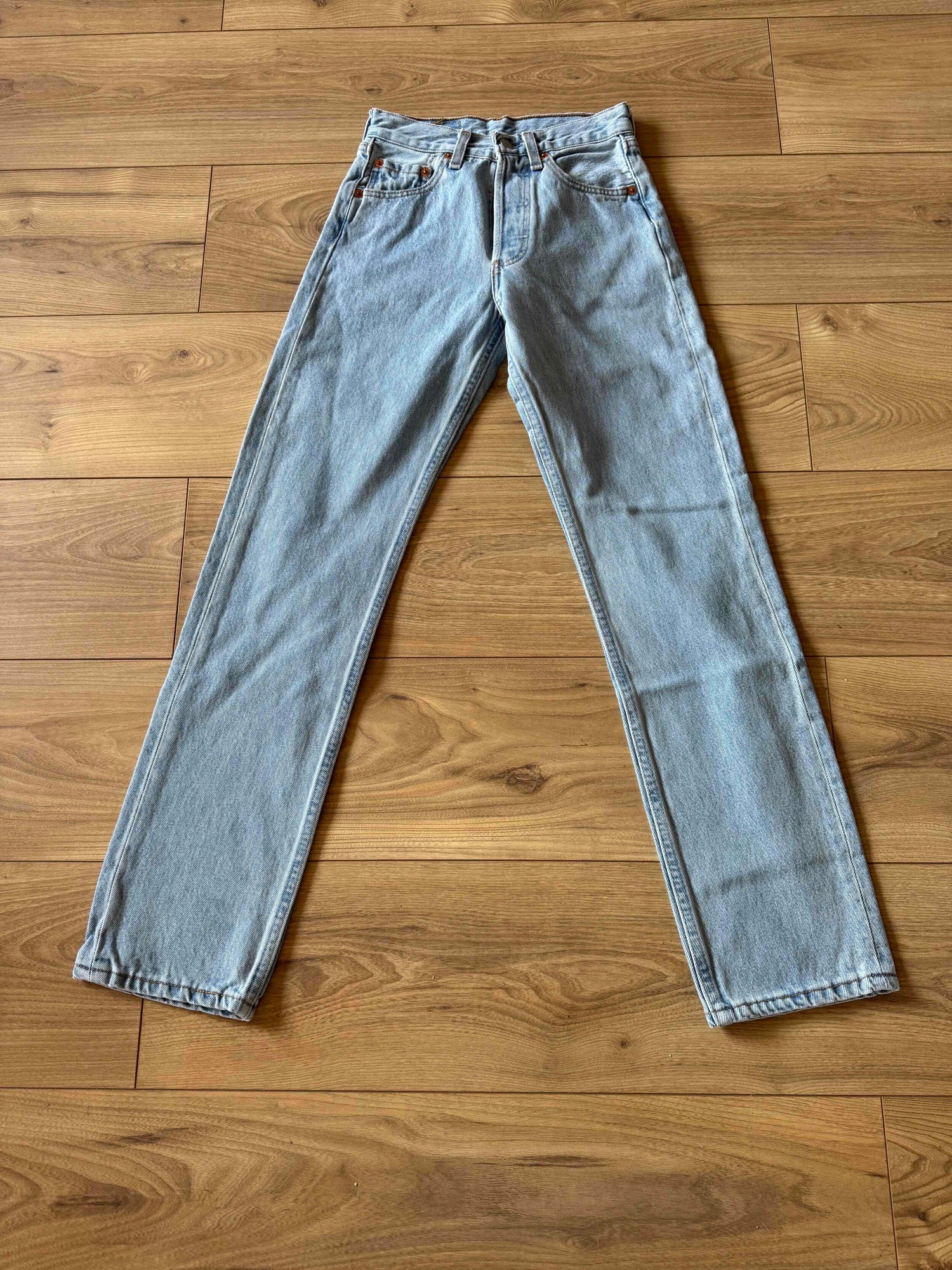 Jean Levi's 501 W25 L30