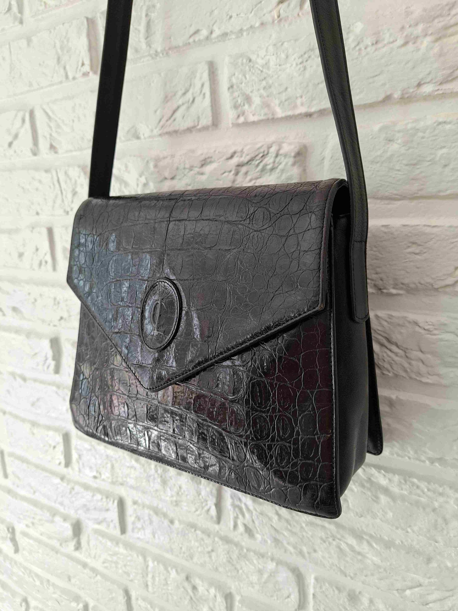 Leather bag