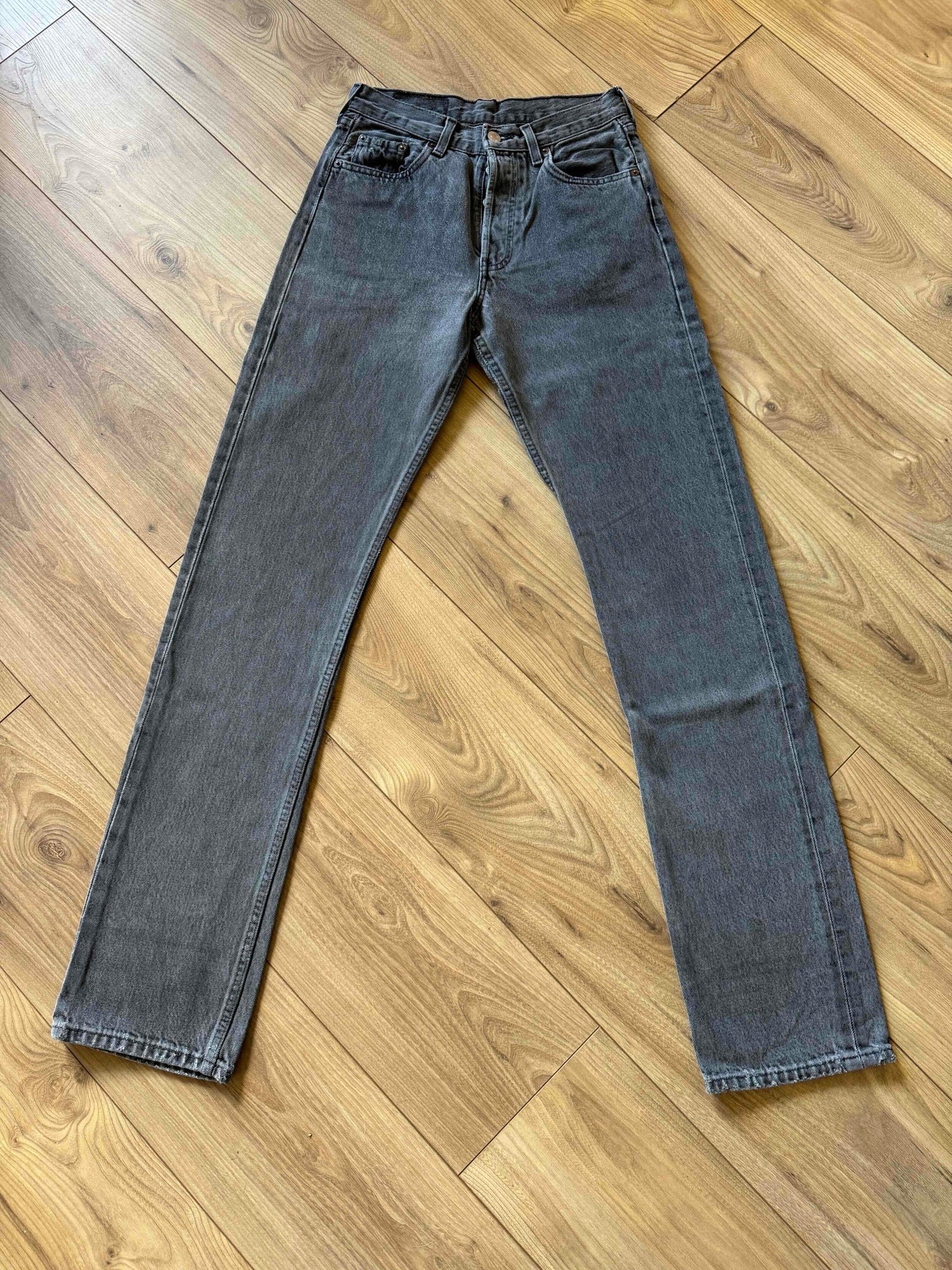 Jean Levi’s 501 W27 L34