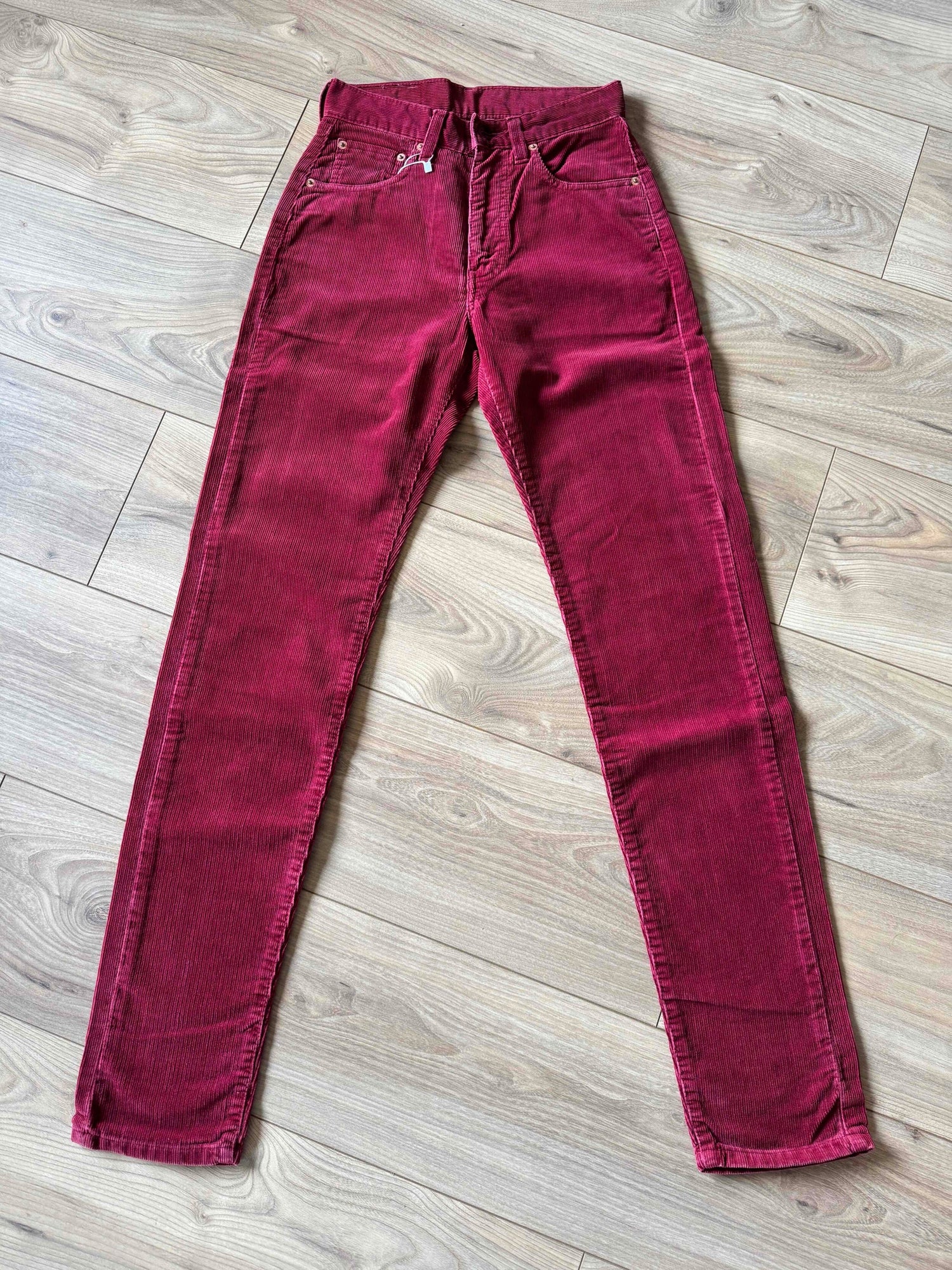 Jean Levi’s 534 W26 L32