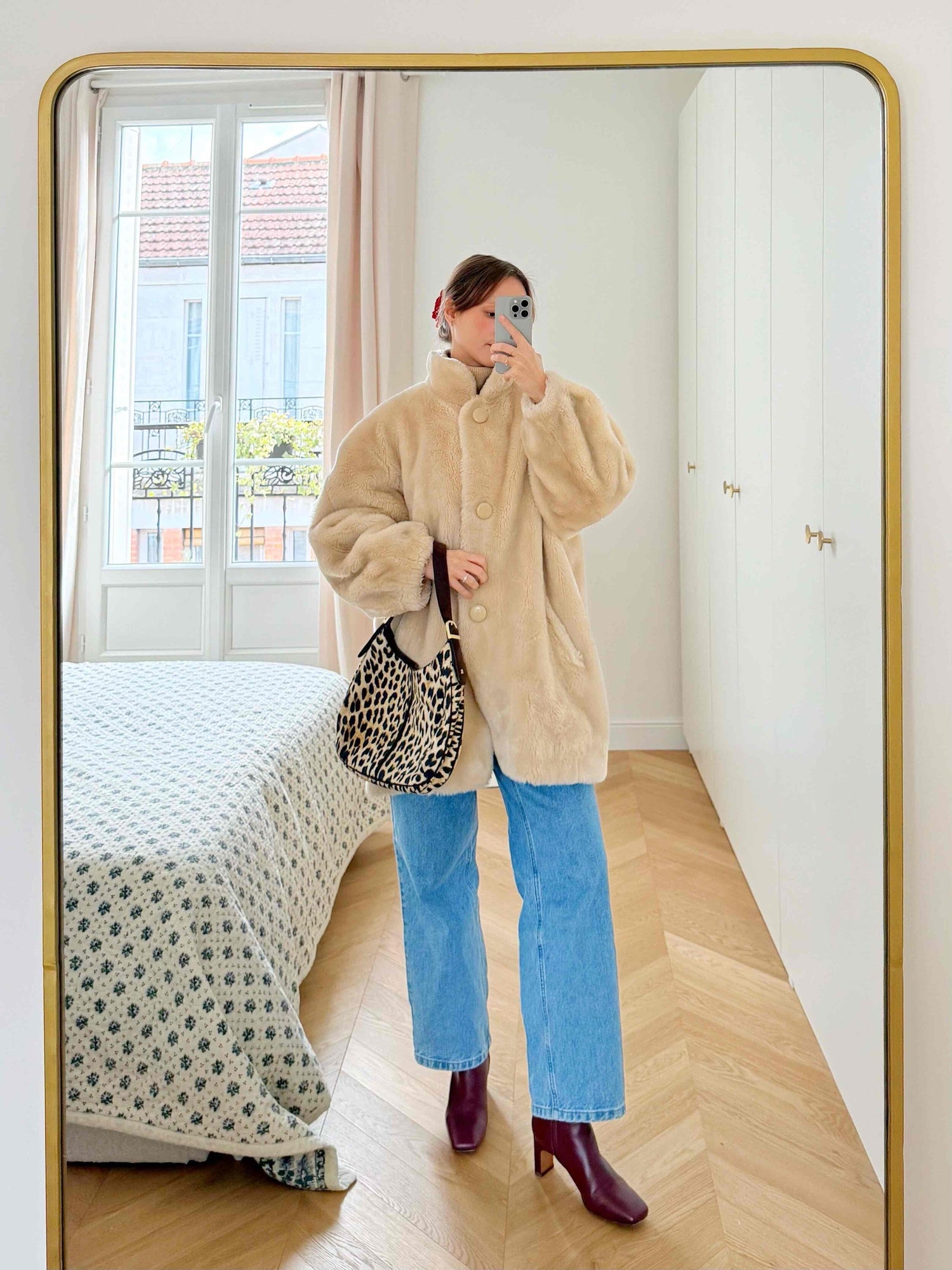 Manteau en fausse fourrure