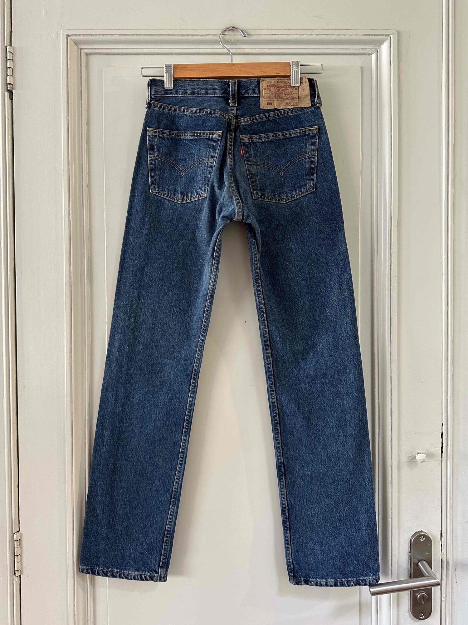 Jean Levi's 501 W26 L32