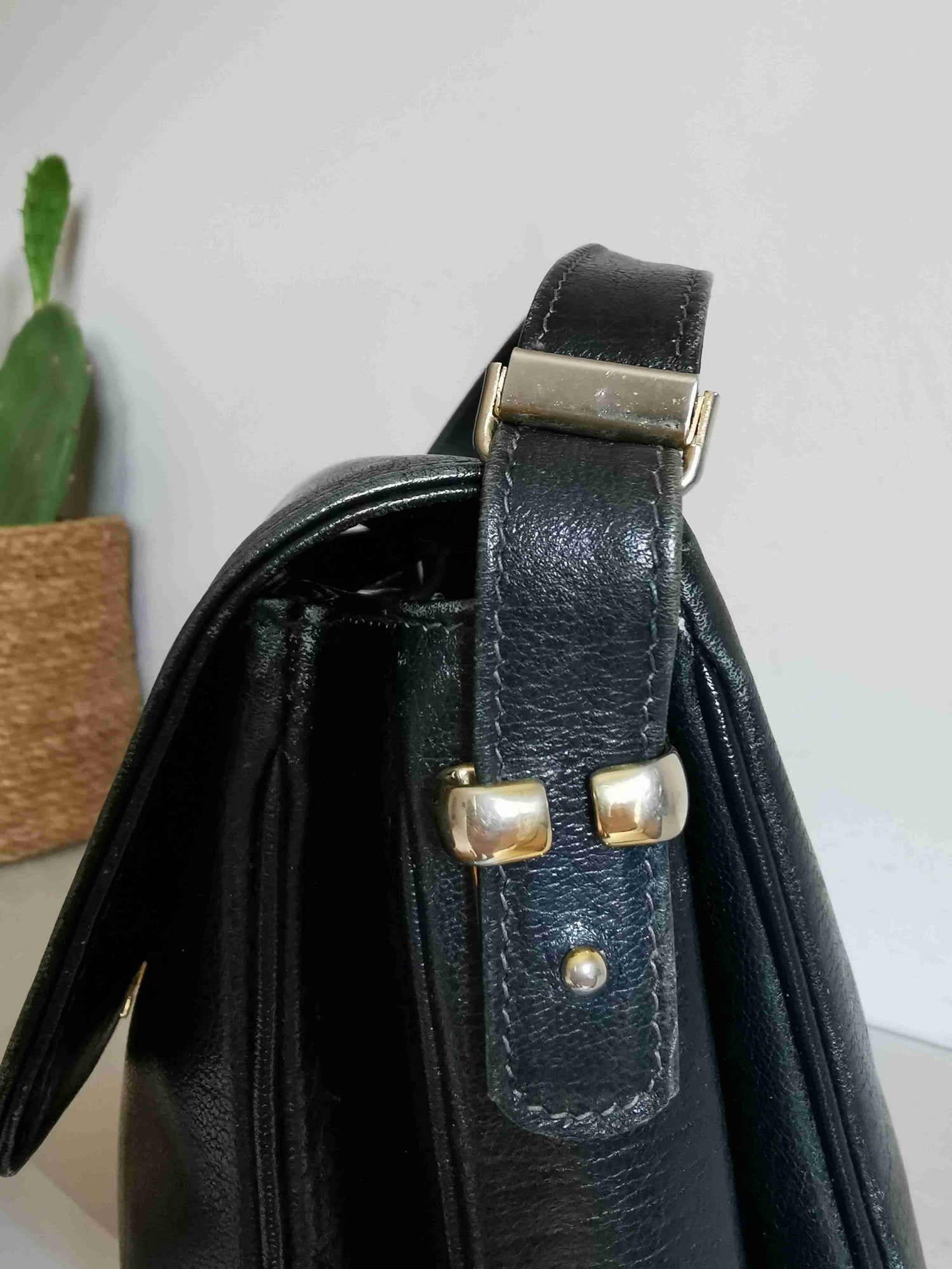 Leather handbag