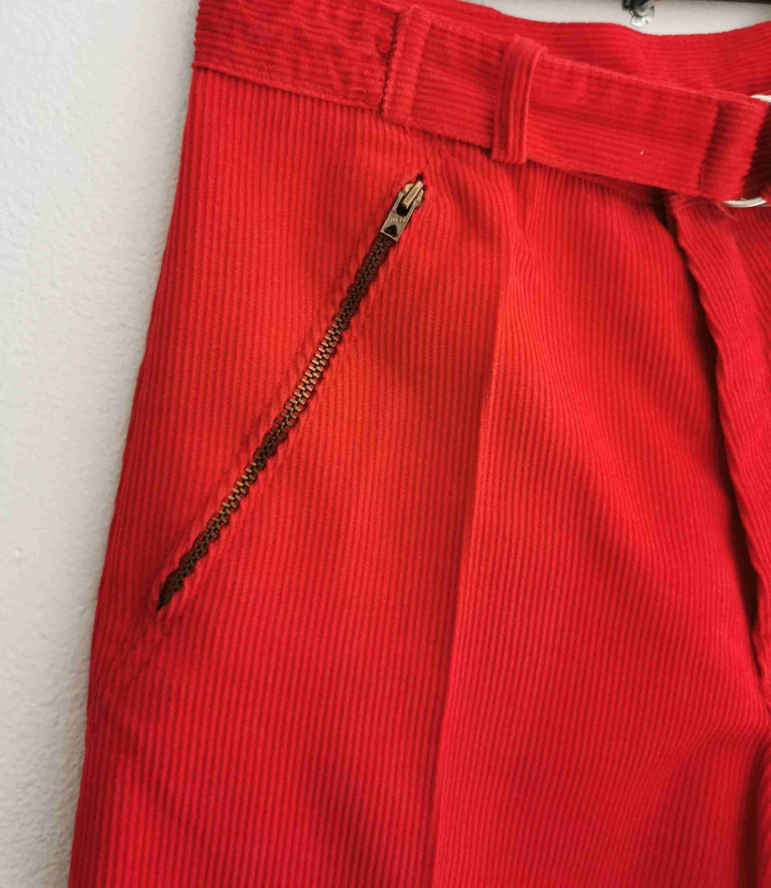 Pantalon en velours côtelé