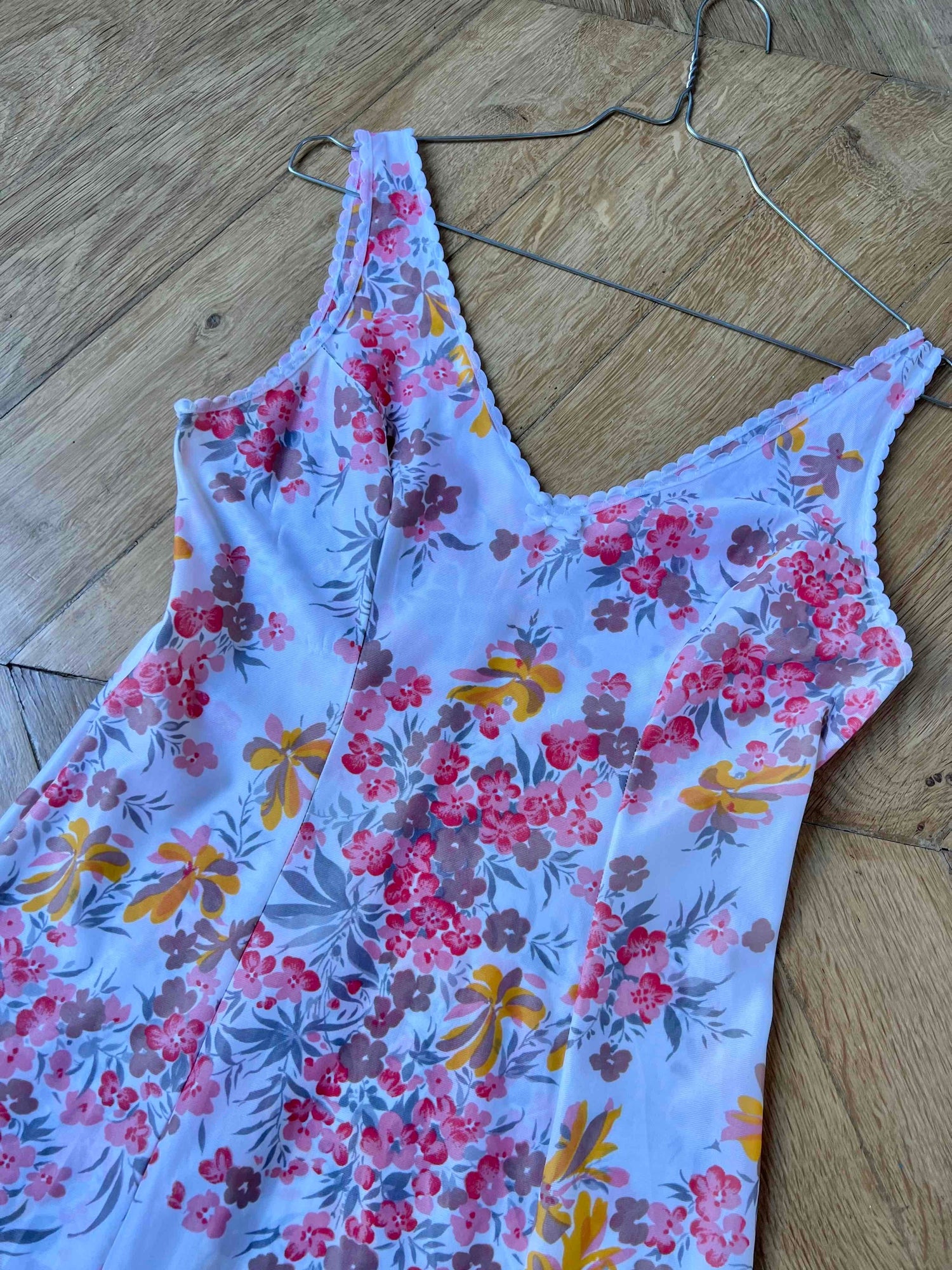 Flower-print nightgown