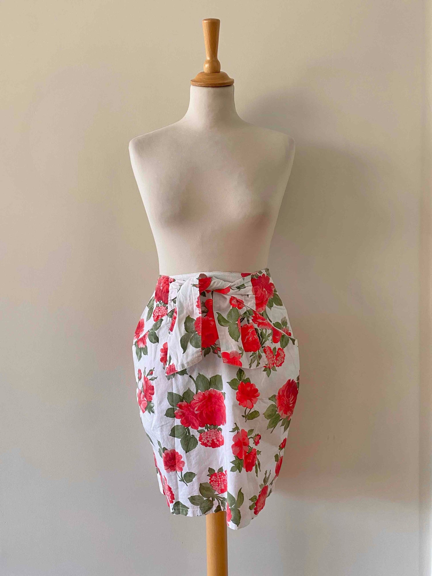 Floral mini skirt