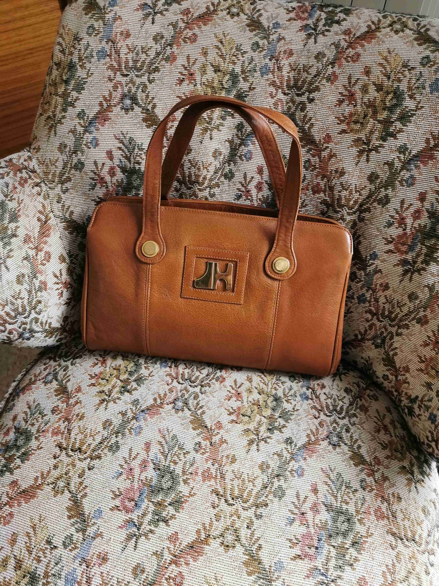 Leather bag
