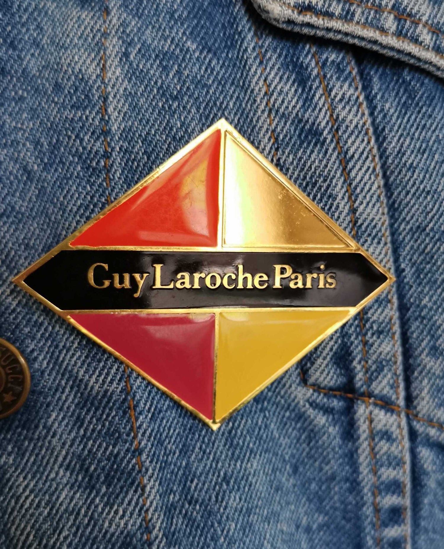 Guy Laroche brooch