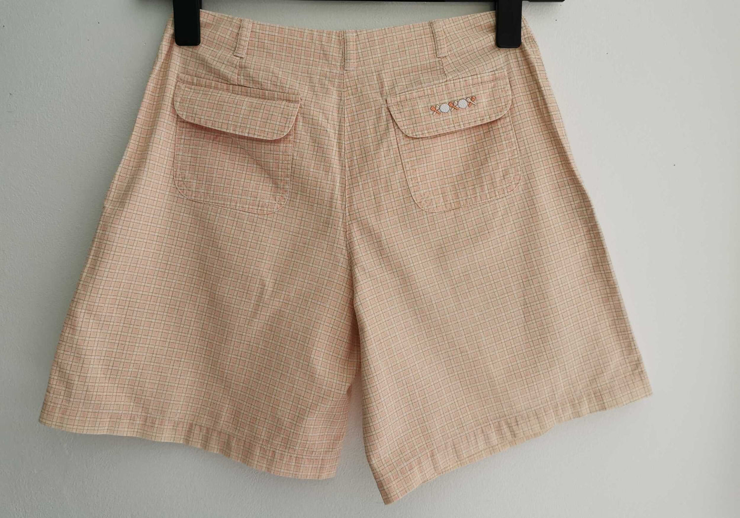 Short à carreaux et à taille haute, 2