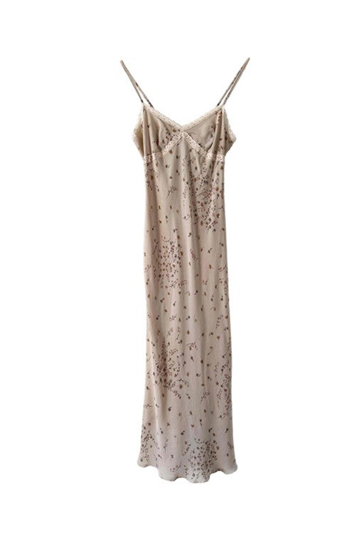 Flower-print nightgown