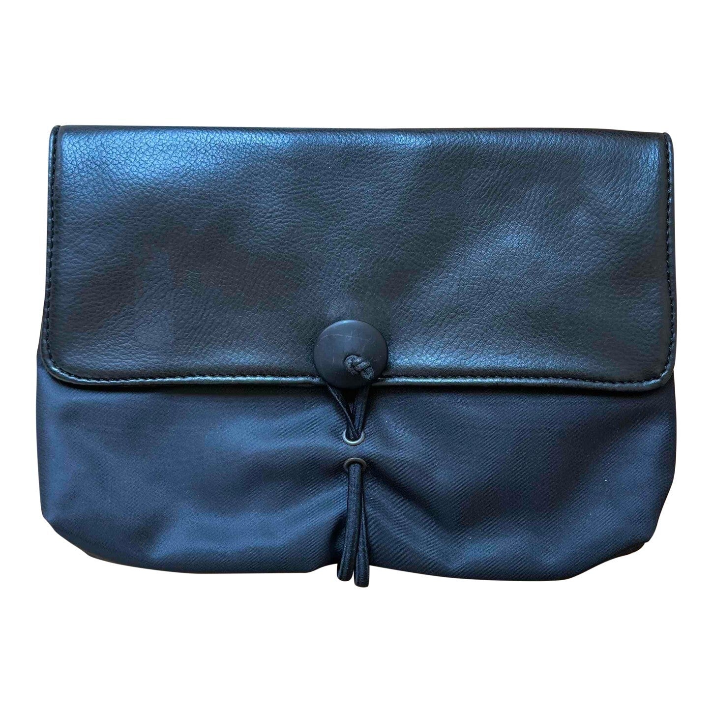 Leather pouch
