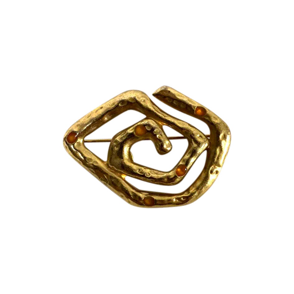 Brooch in gold-plated metal