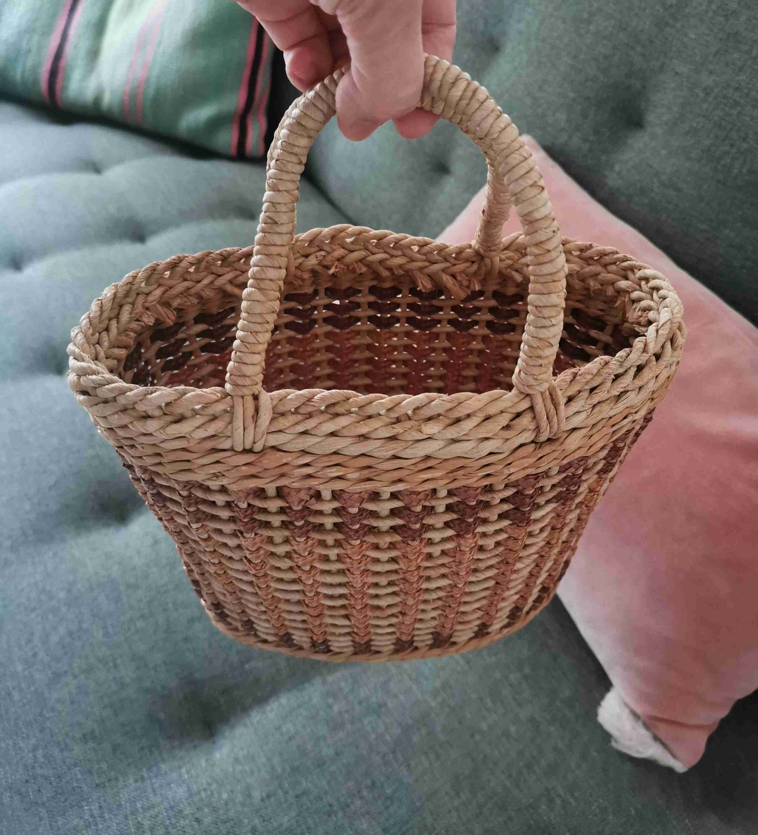 Straw basket