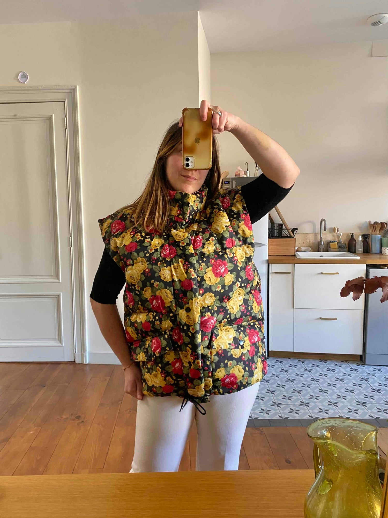 Sleeveless down jacket