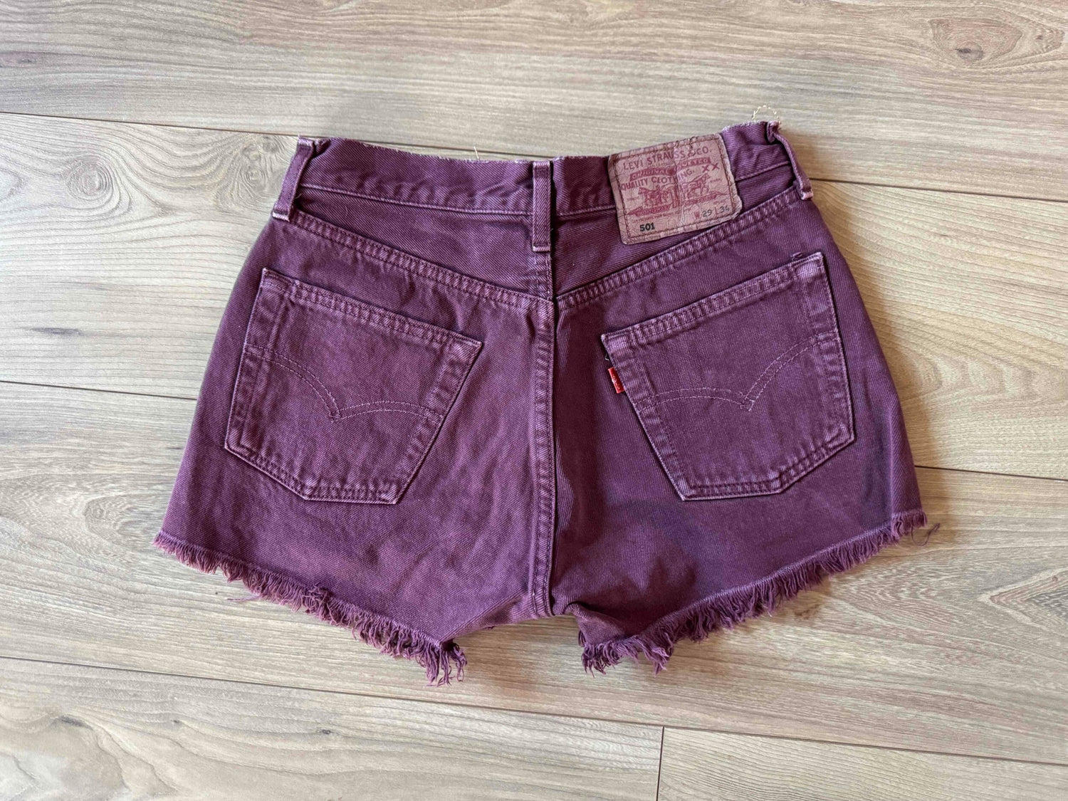 Short Levi's W29