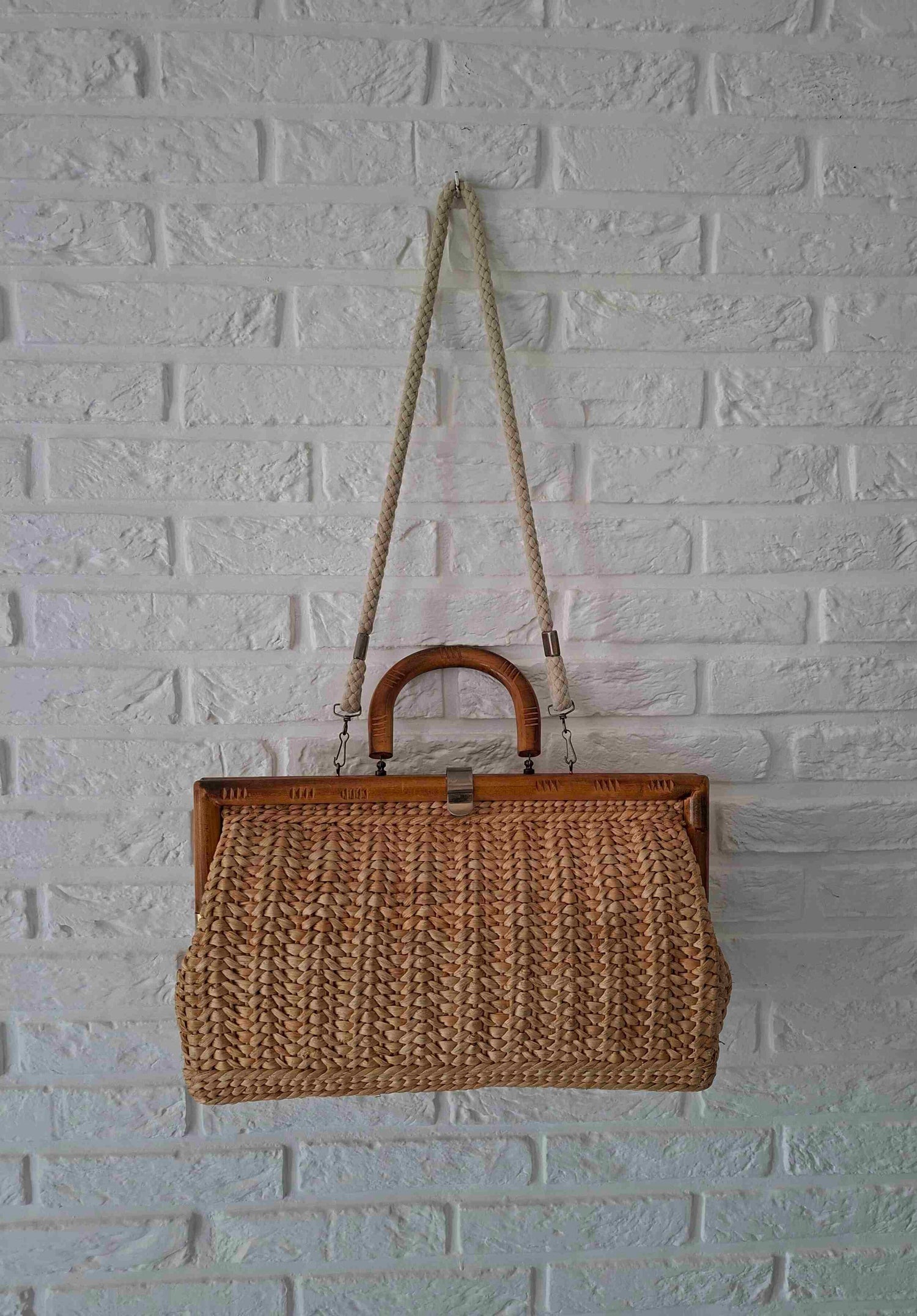 Wicker basket