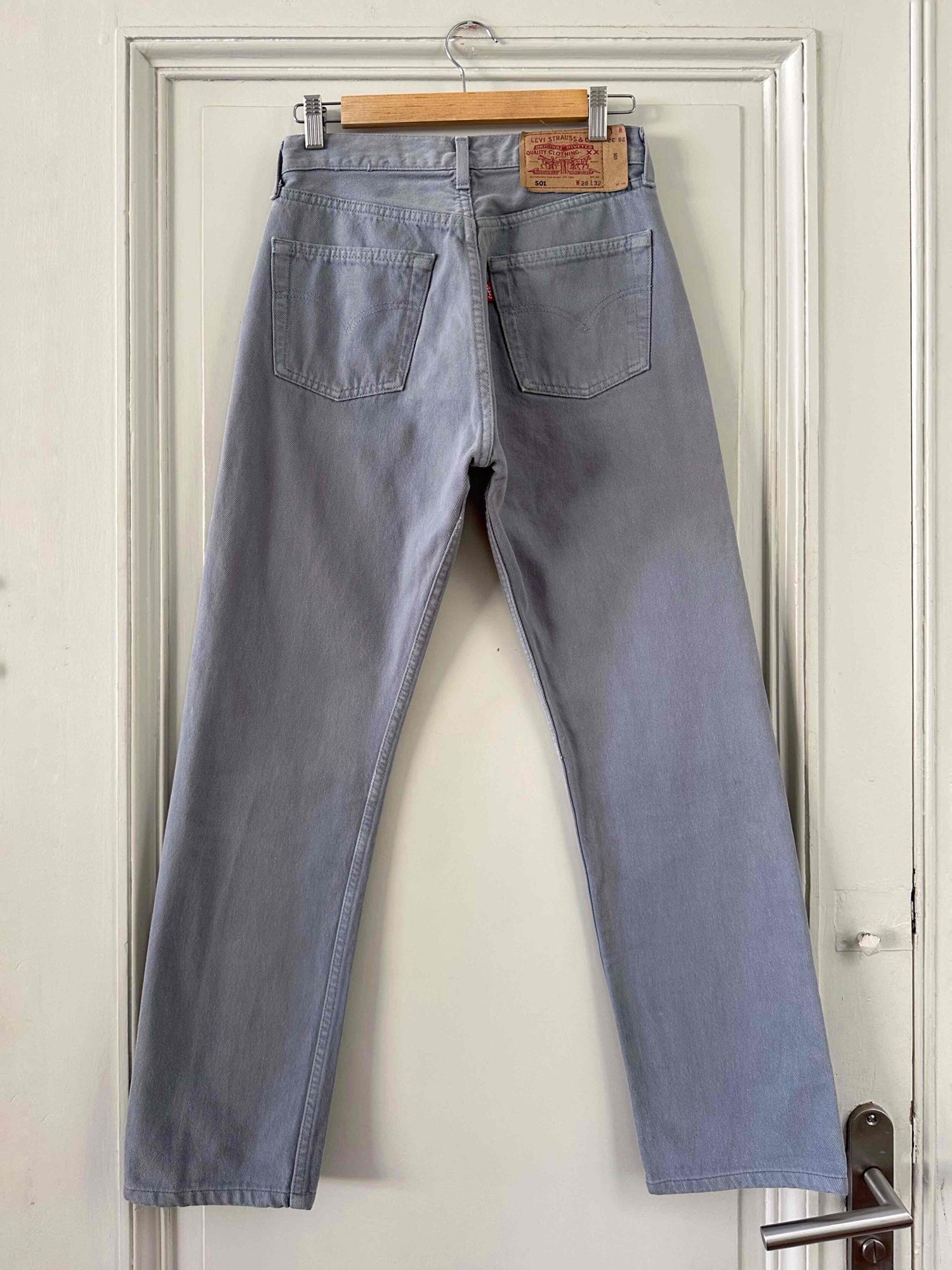 Jean Levi's 501 W28 L32