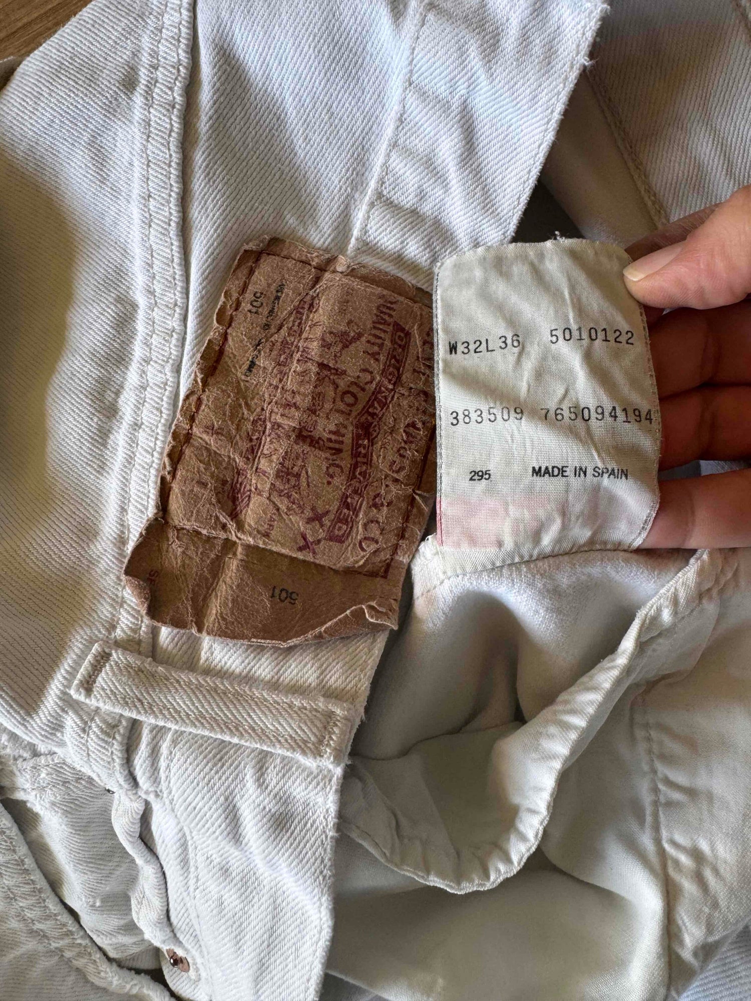 Jean Levi's 501 W32 L36