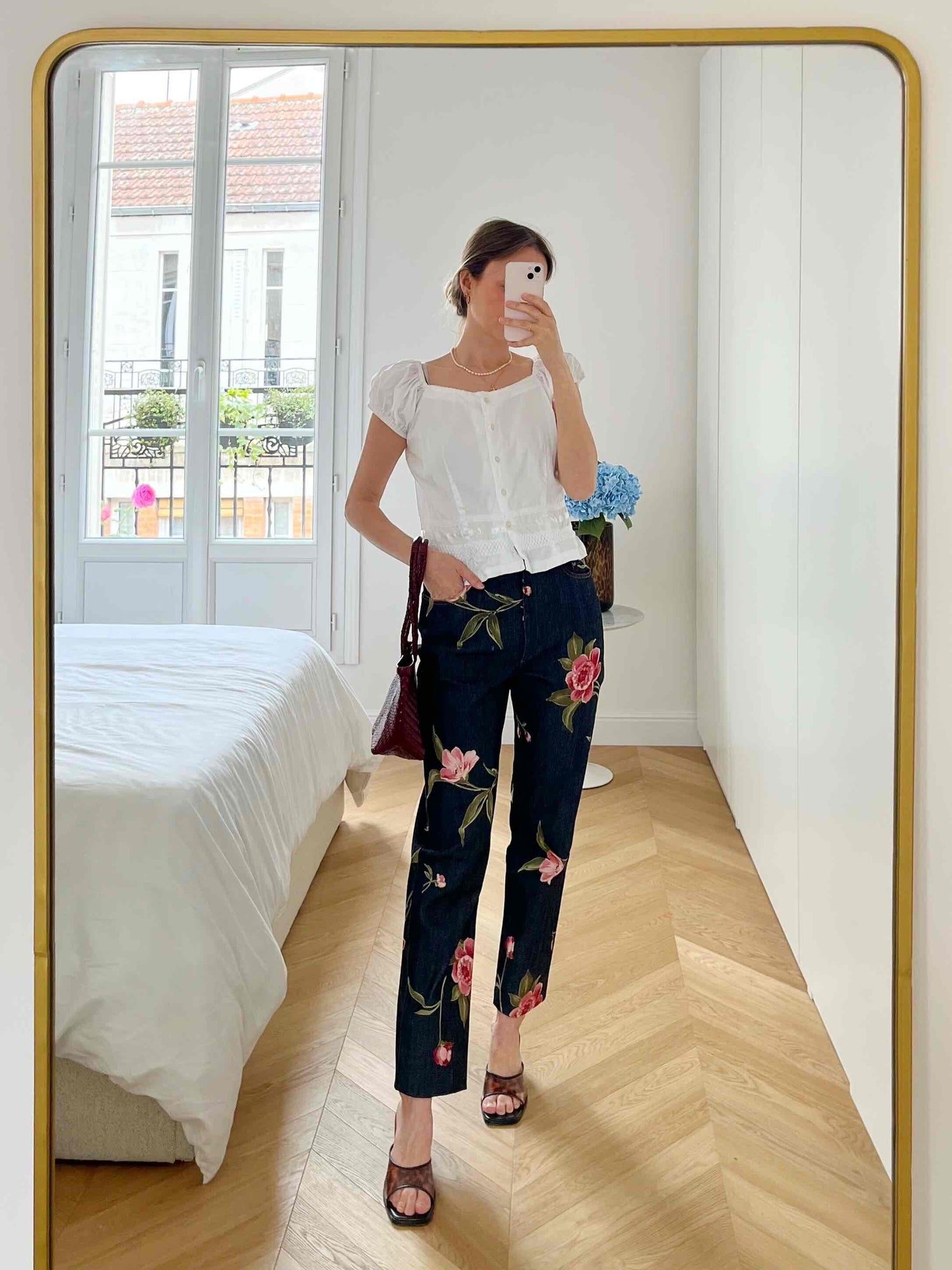 Pantalon à fleurs
