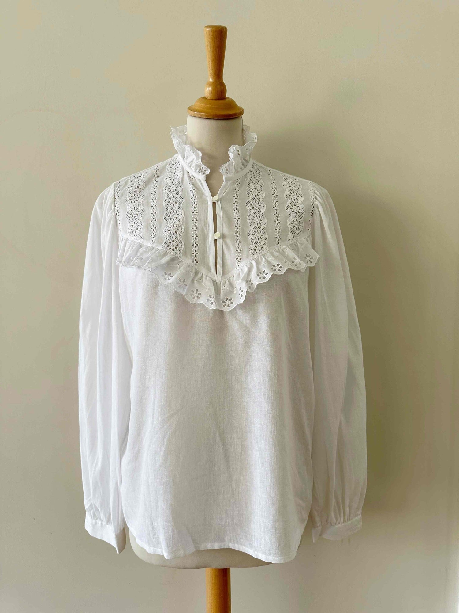 Austrian blouse