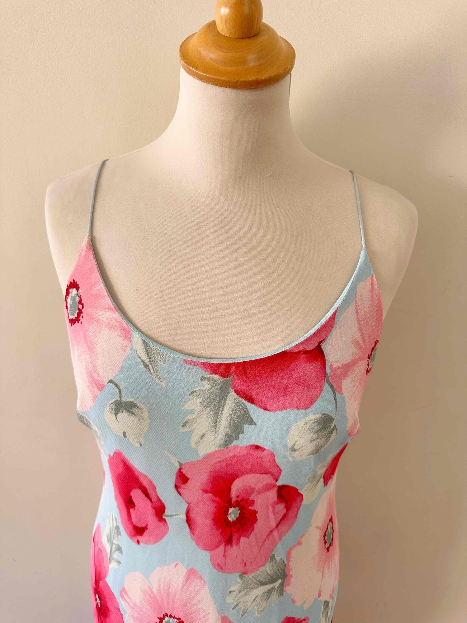 Dress with polka dots and flowers