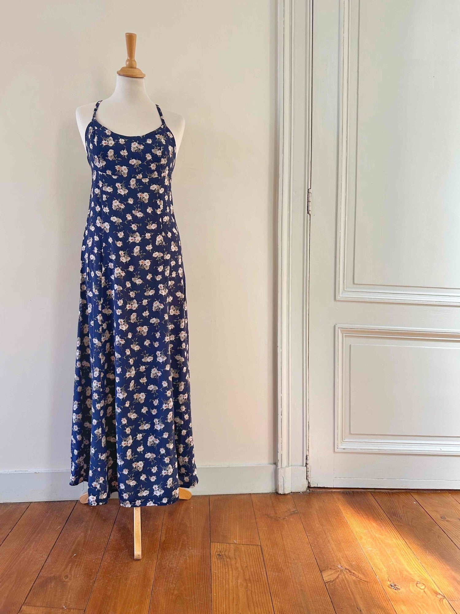 Floral backless dress