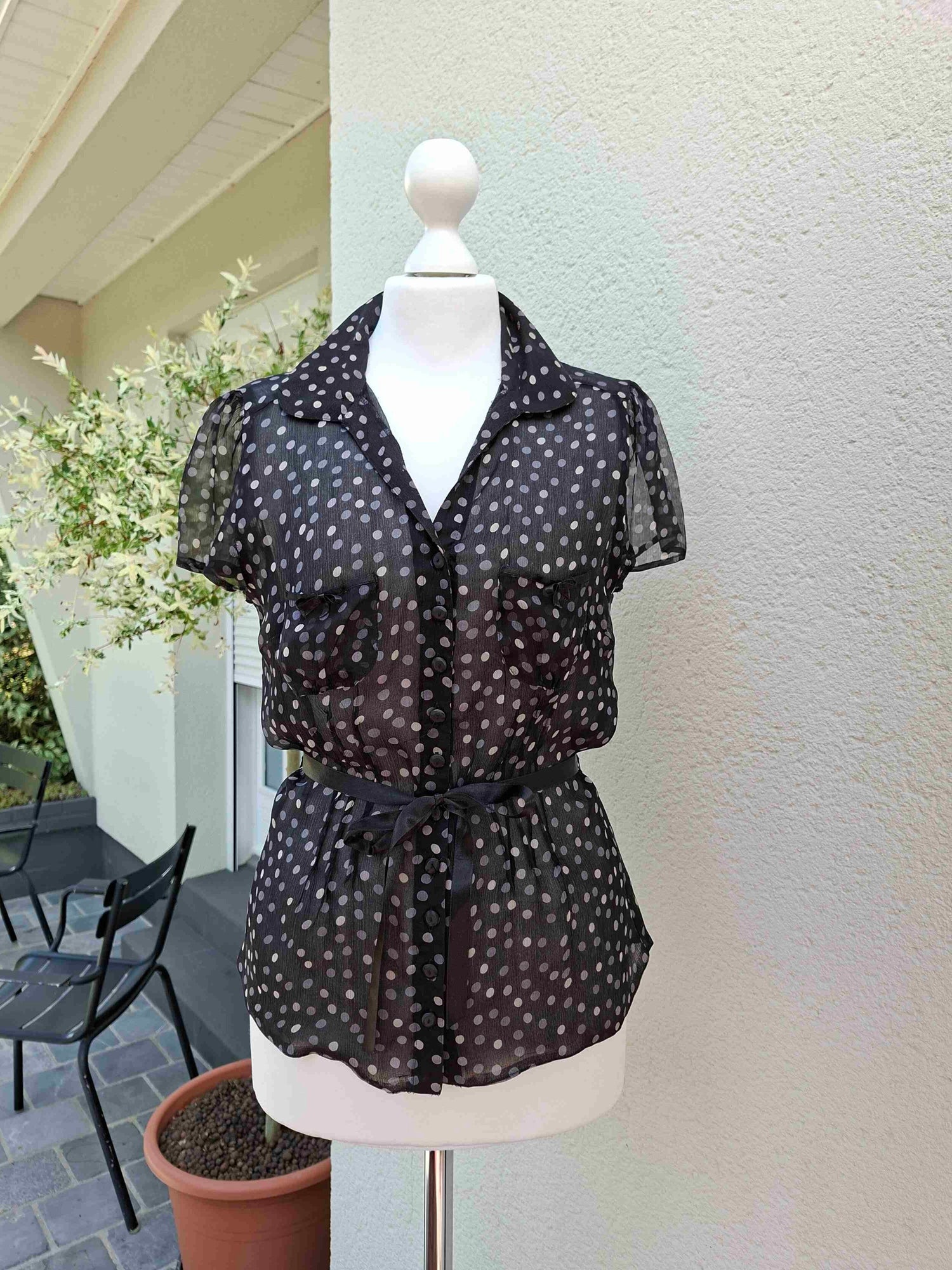 Top à pois en soie