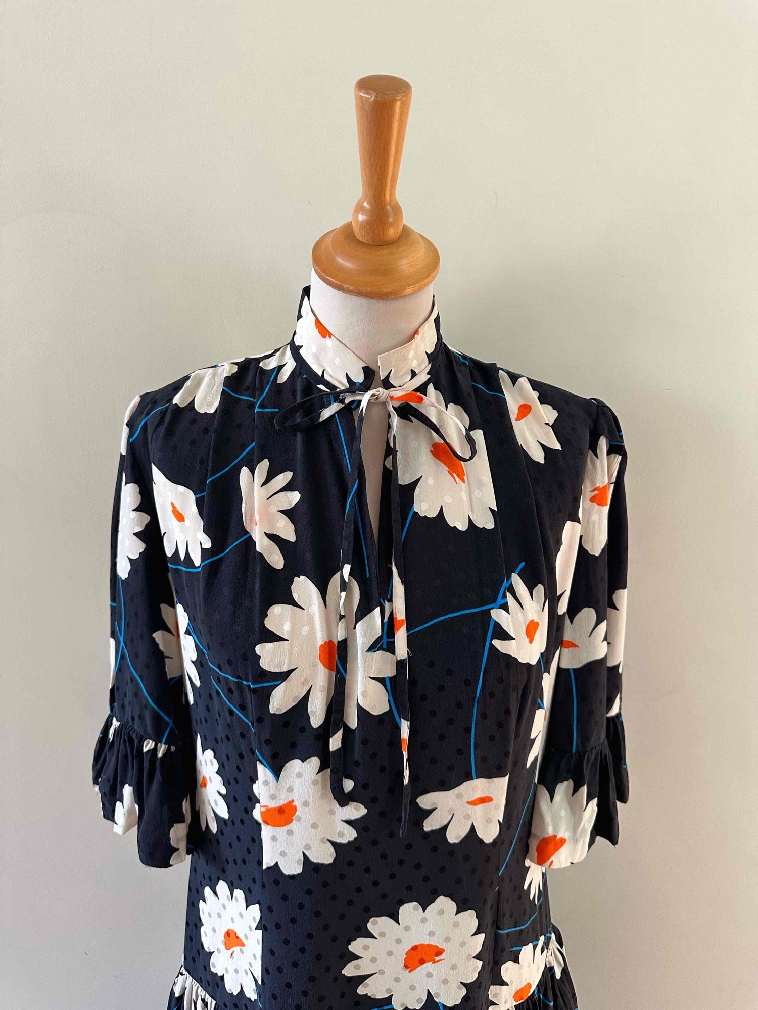 Robe à fleurs en soie