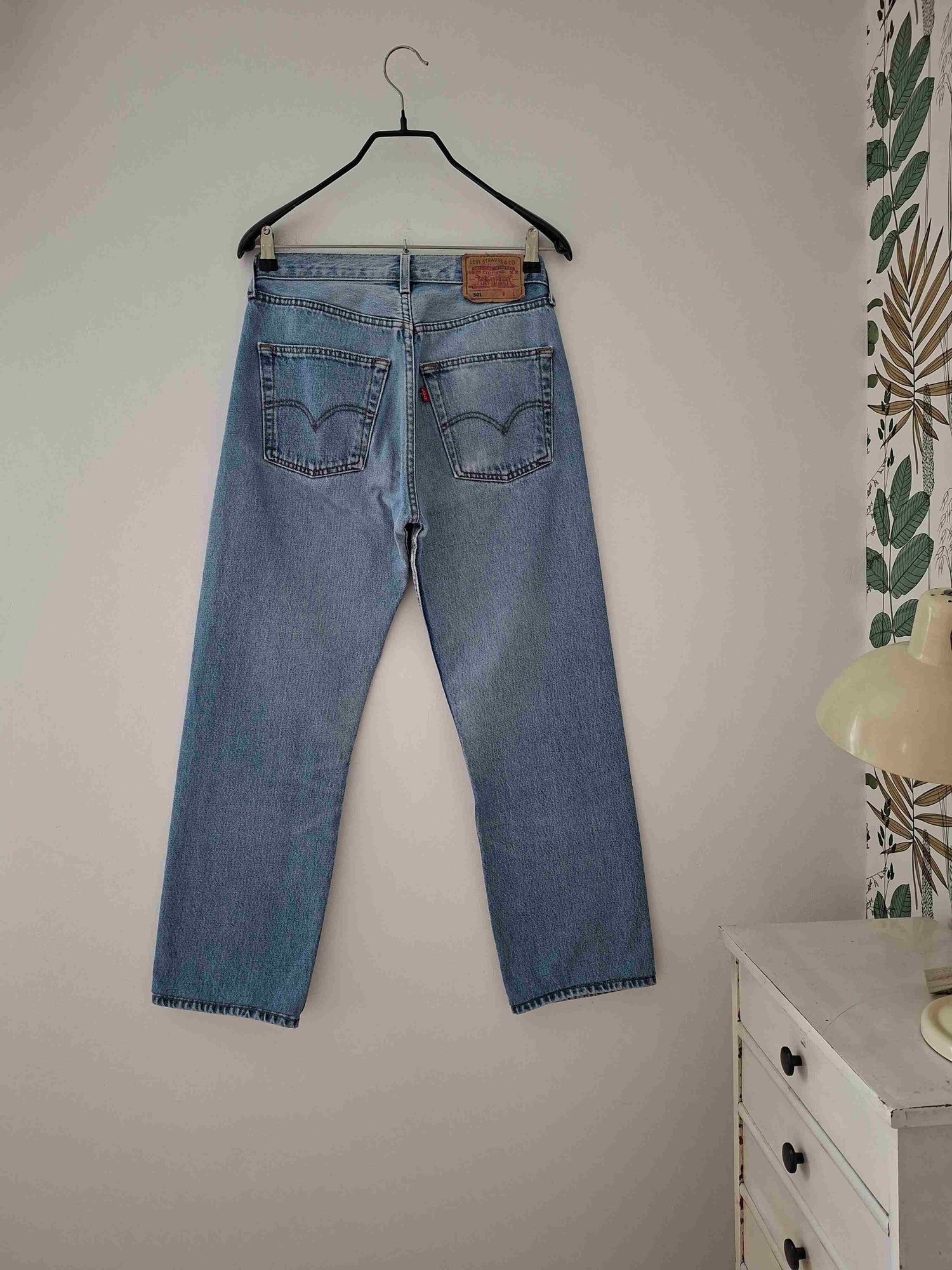 Jean Levi's 501 W31 L 34