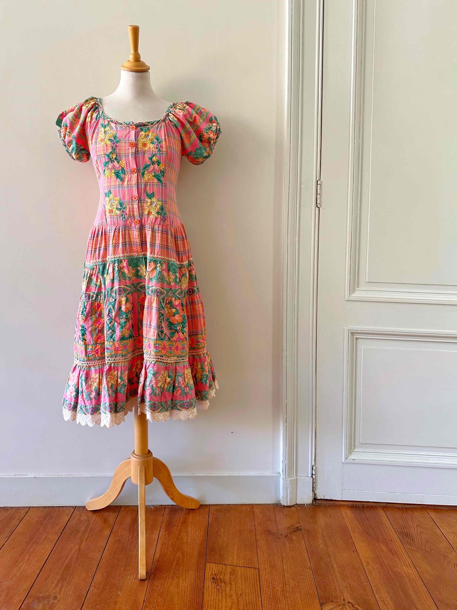Patchwork embroidered dress