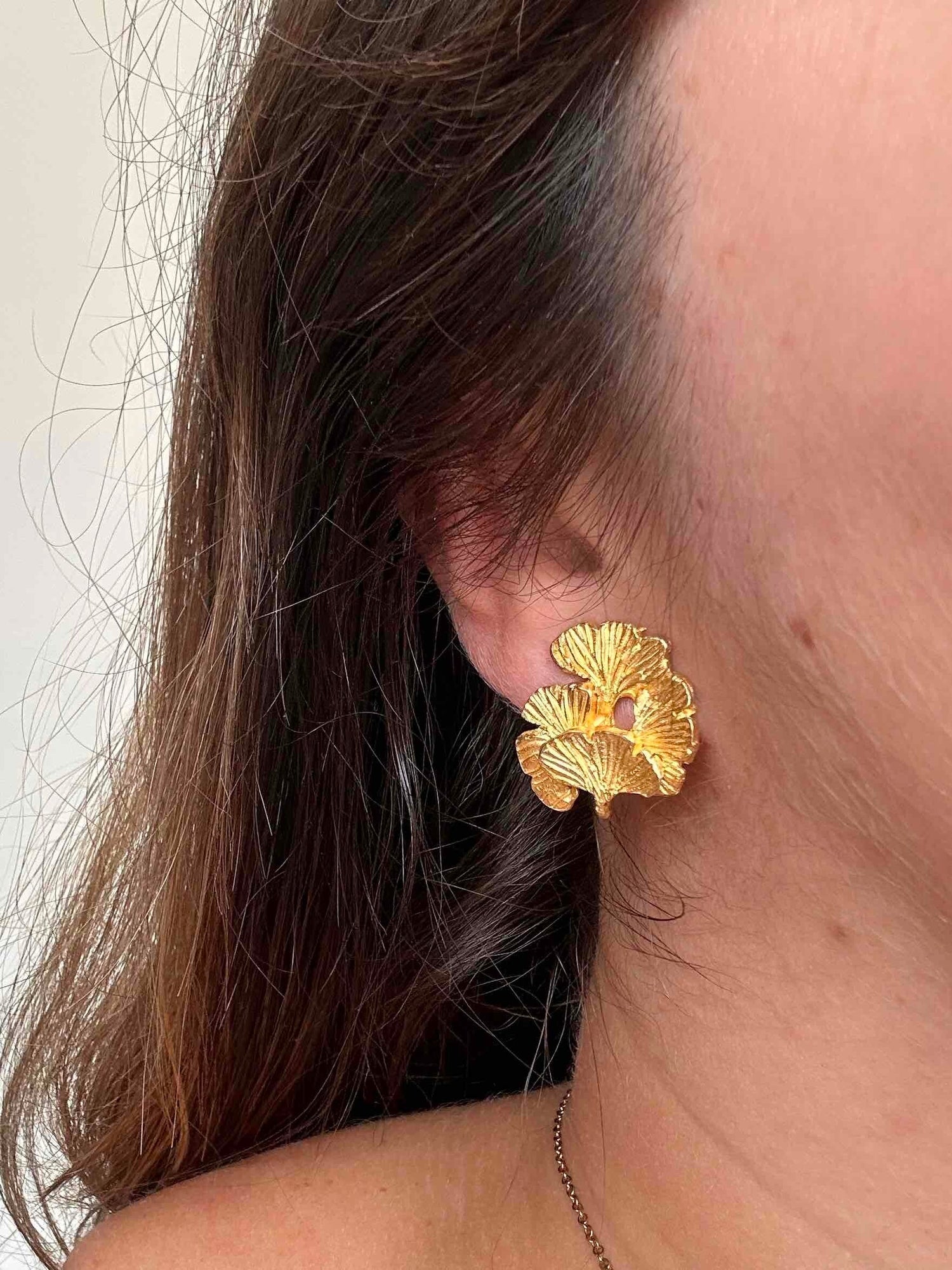 Clip-on earrings made of brass