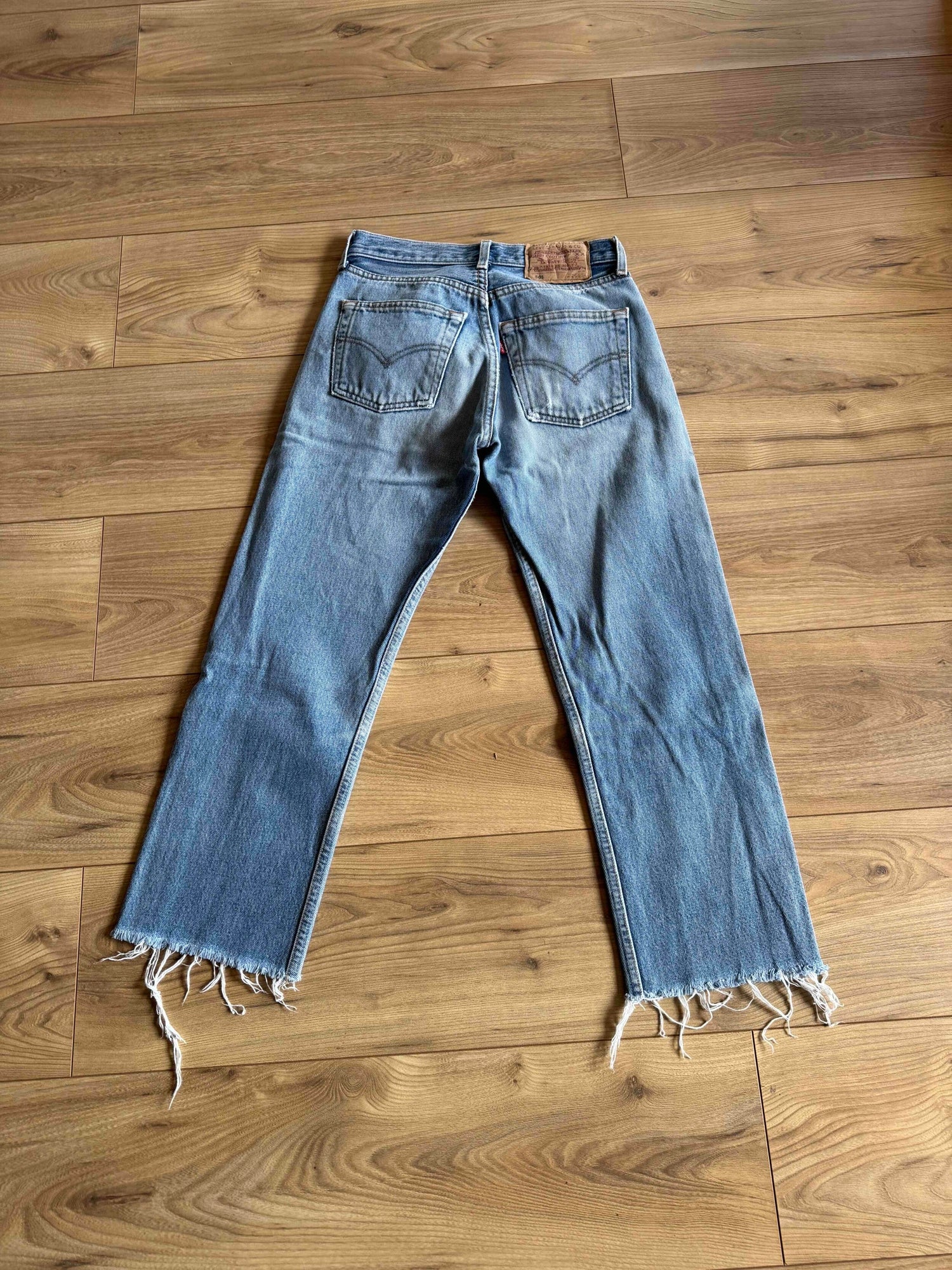 Levi's 501 jeans, waist 26, length 34.