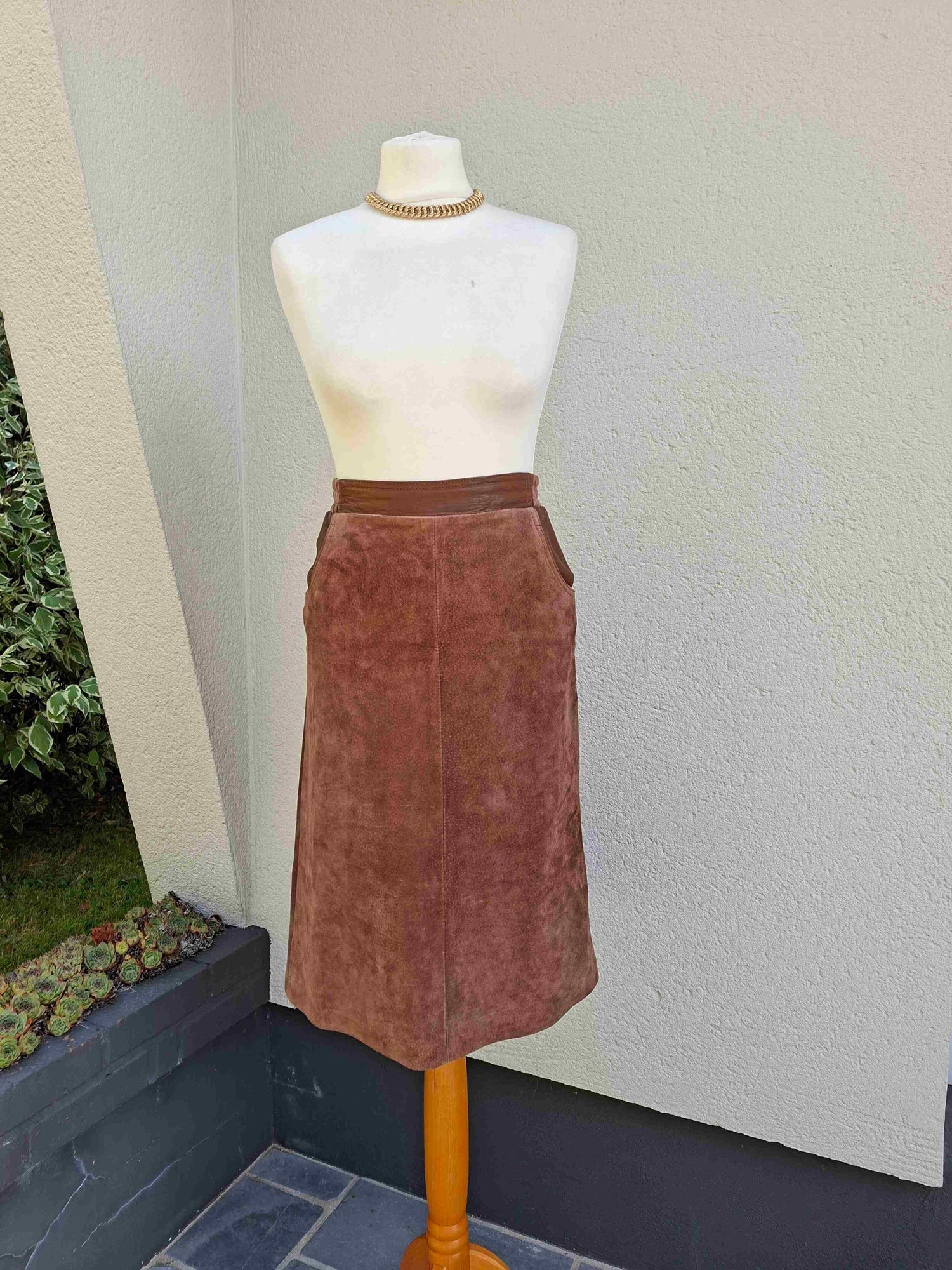 Suede skirt