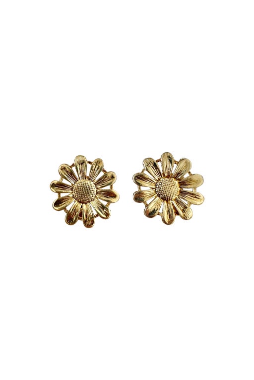Clip-on flower earrings