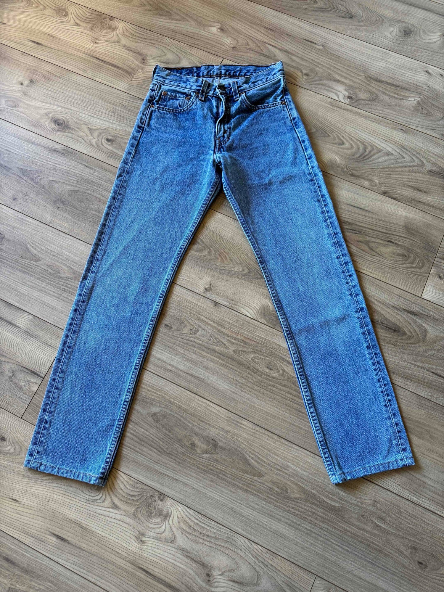 Jean Levi’s 505  W25 L32
