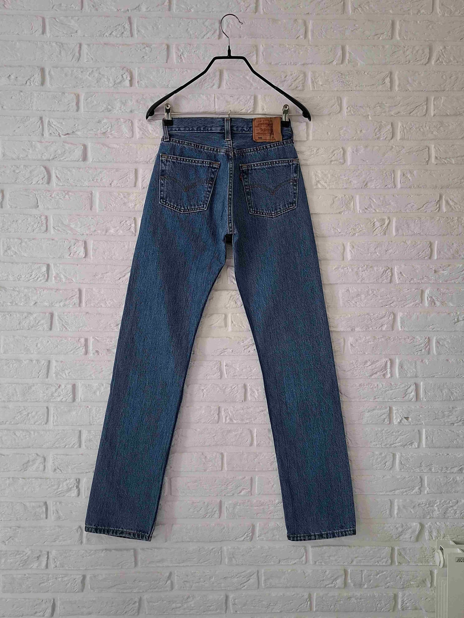 Jean Levi's 501 W27 L34