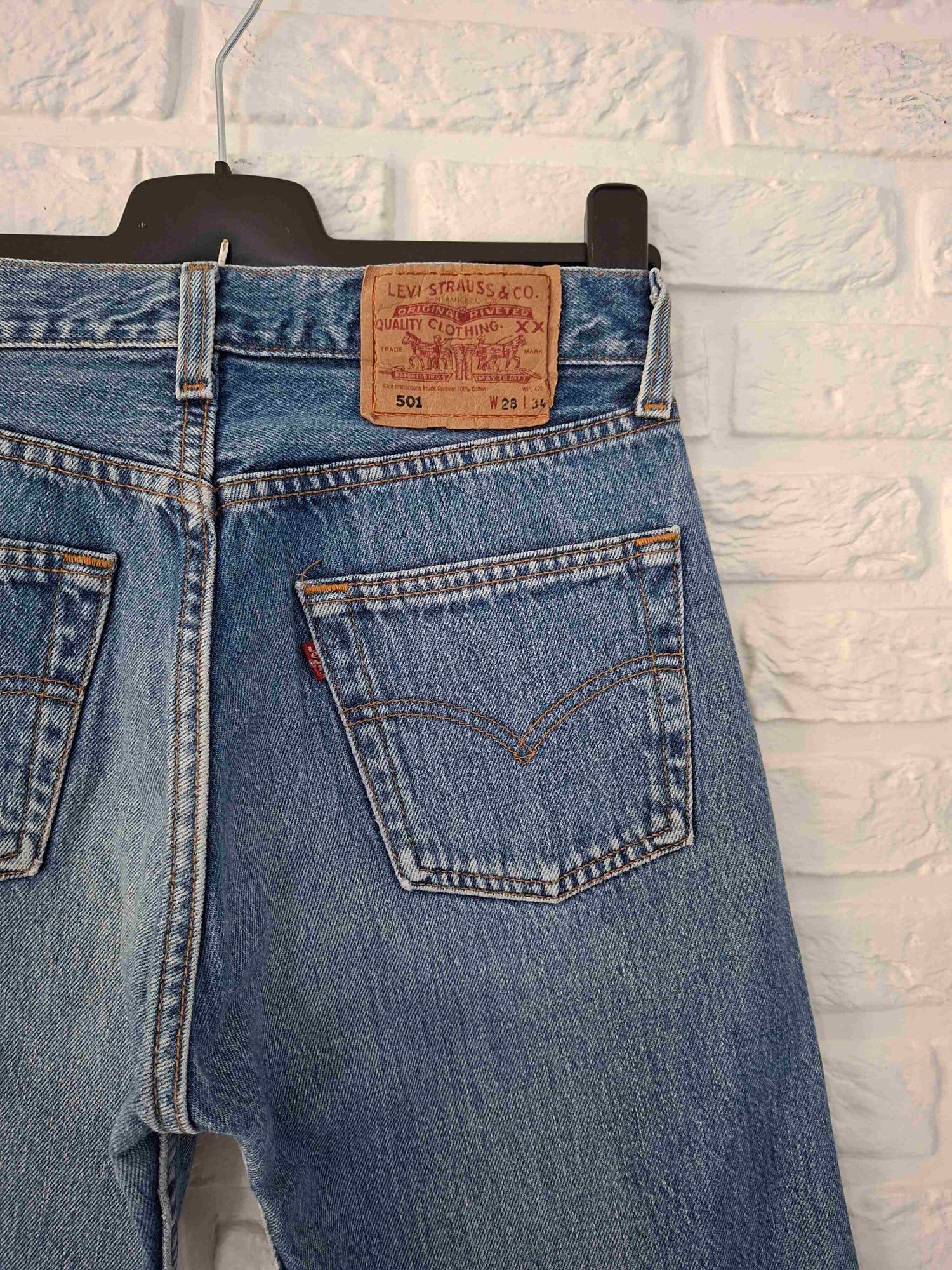 Jean Levi's 501 W28 L34