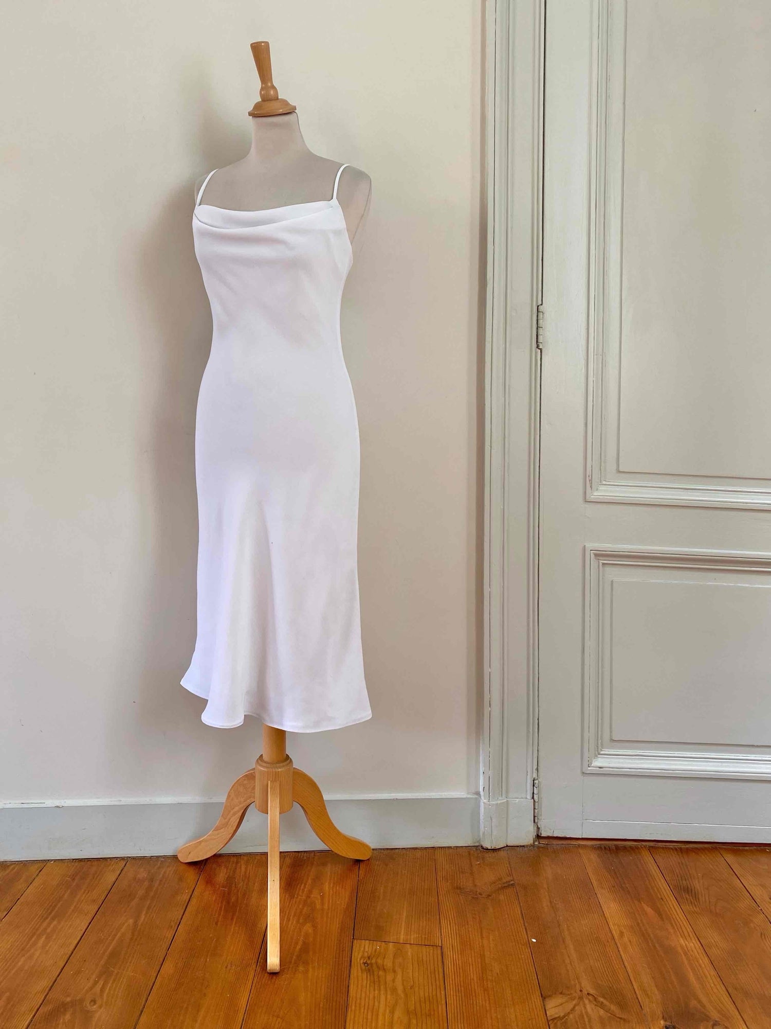 Spaghetti strap midi dress