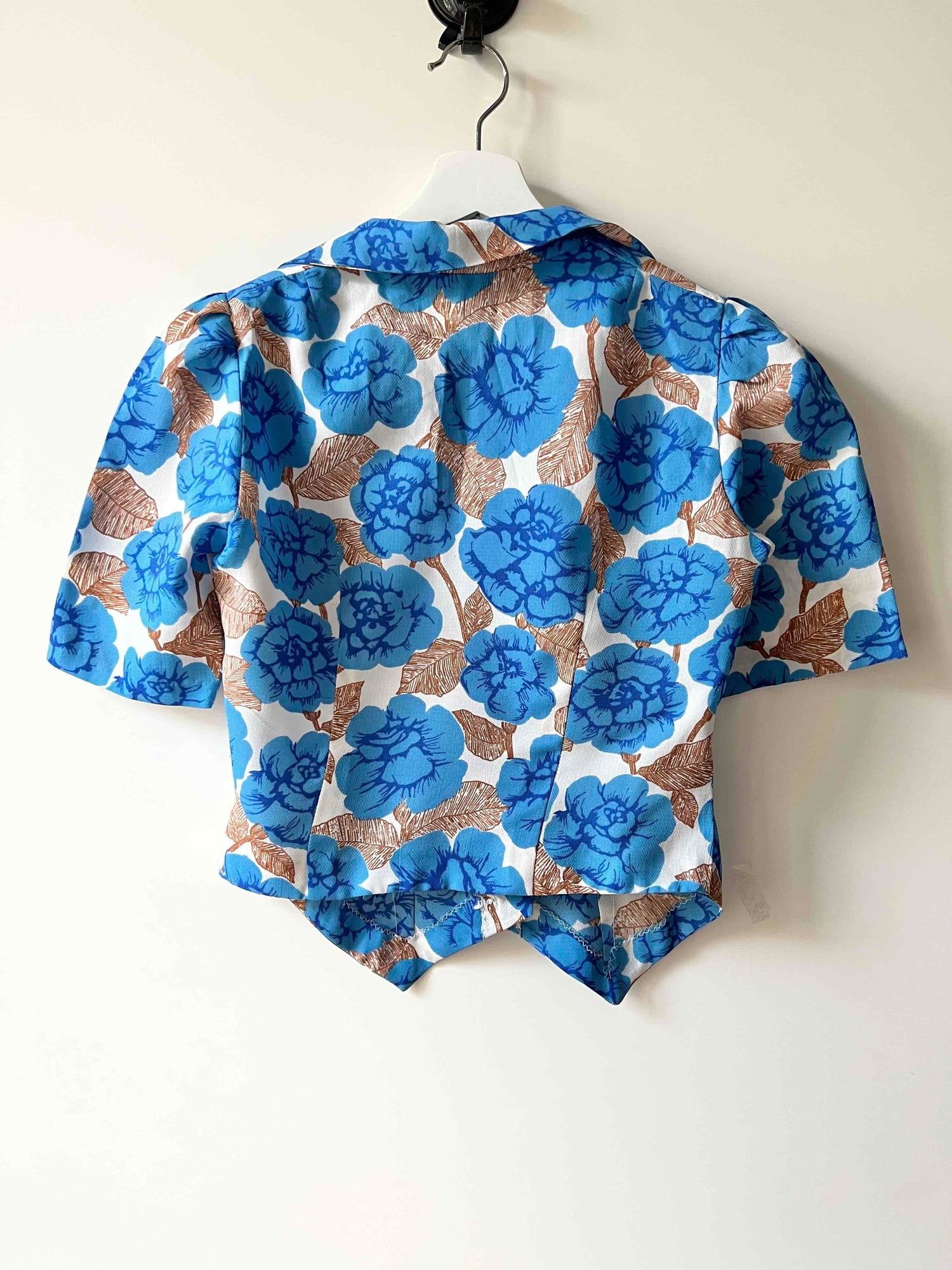 90's floral blouse