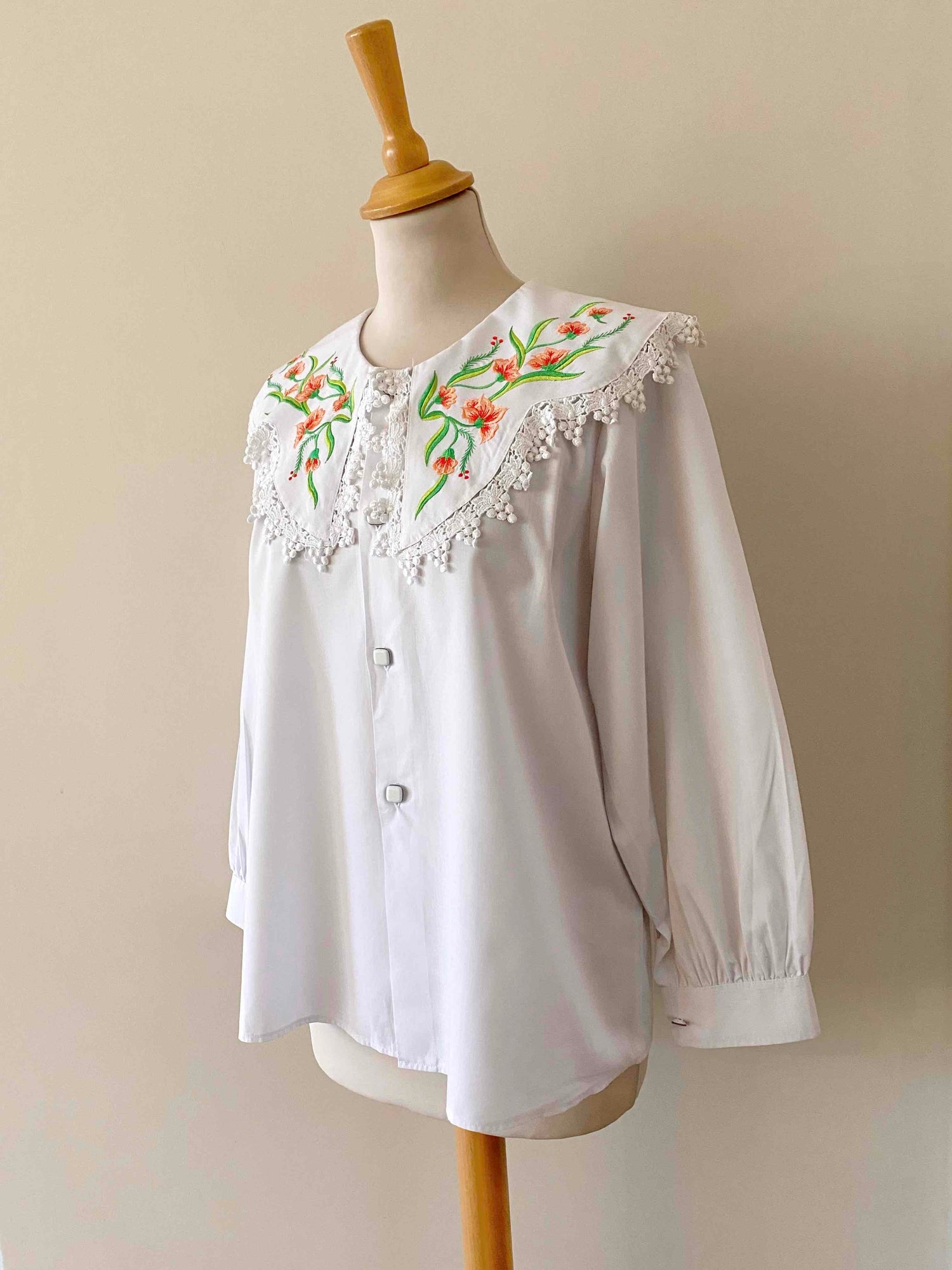 Austrian blouse