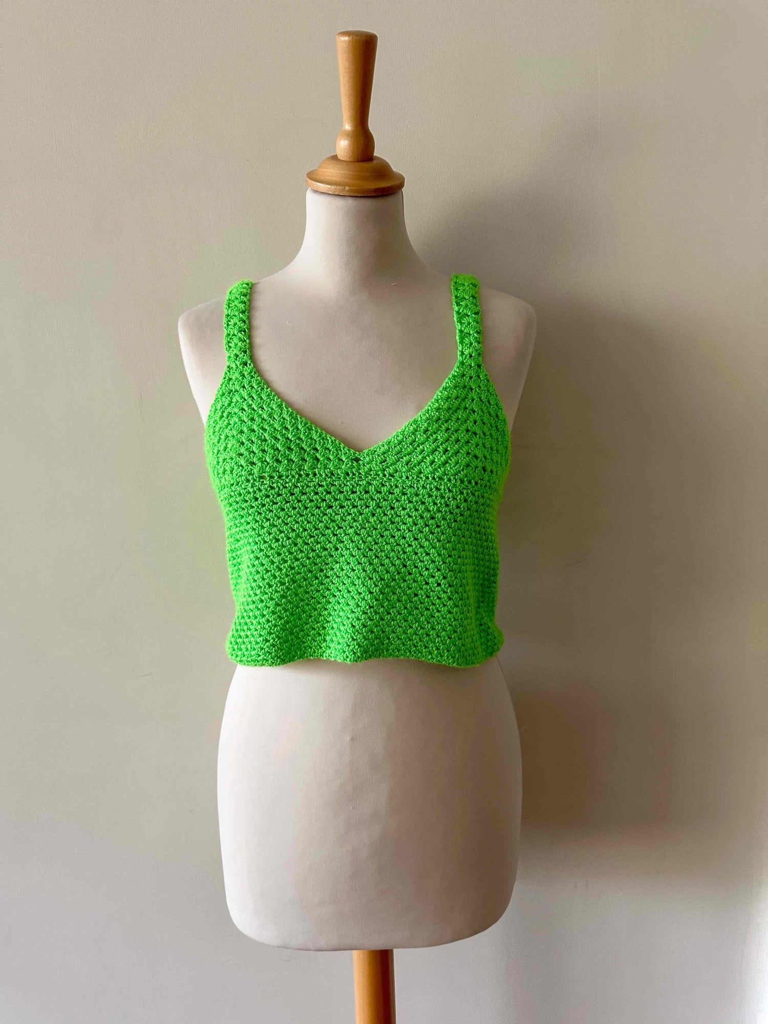 Crop top en crochet