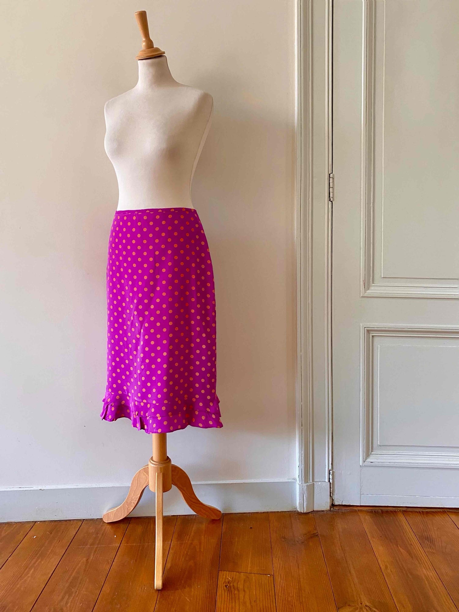 Jupe en soie à pois